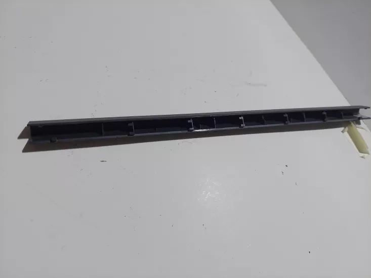 LENOVO V15 ADA V15 82C7 LCD MENTEŞE KAPAĞI KAPAK TRIM ÇITA ÇUBUK  FA1KW000300