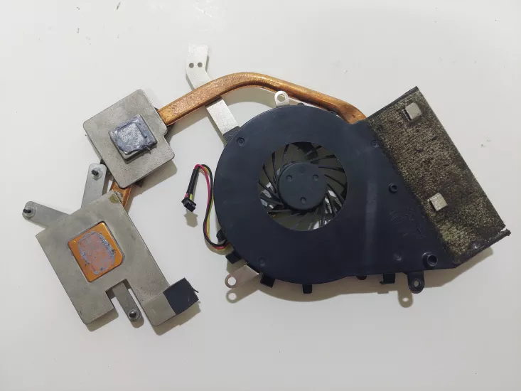  sony vaio PCG-71511M CPU SOĞUTUCU FAN VE BAKIRI VPCEF4E1E 61611M 3FNE7TAN020 AD5605HX-GD3 AD000JE7