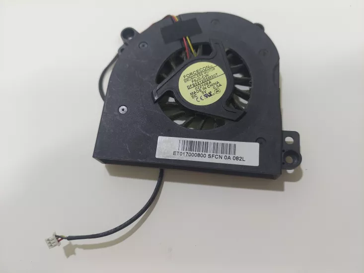 Toshiba Satellite P200 P205 P200D P205D X200 X205 DFS531205M30T F6J0 F6J0-CW  DC5V 0.5A CPU SUĞUTCU Fanı 022108A ET017000800