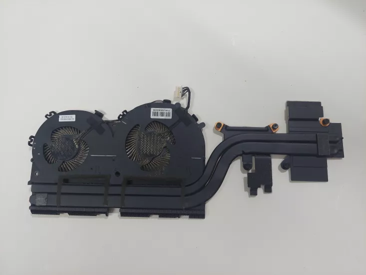 Lenovo ideapad 700-17ISK  Soğutucu Cpu Fan 460.06R02.0003