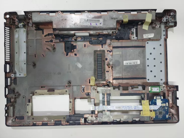 Acer Aspire 5742 PEW71 ALT KASA AP0FO000700 SD KART KARTI T77H056.00