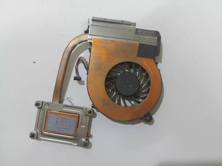  HP 250 G1 CPU SOĞUTUCU FAN VE BAKIRI   685086-001