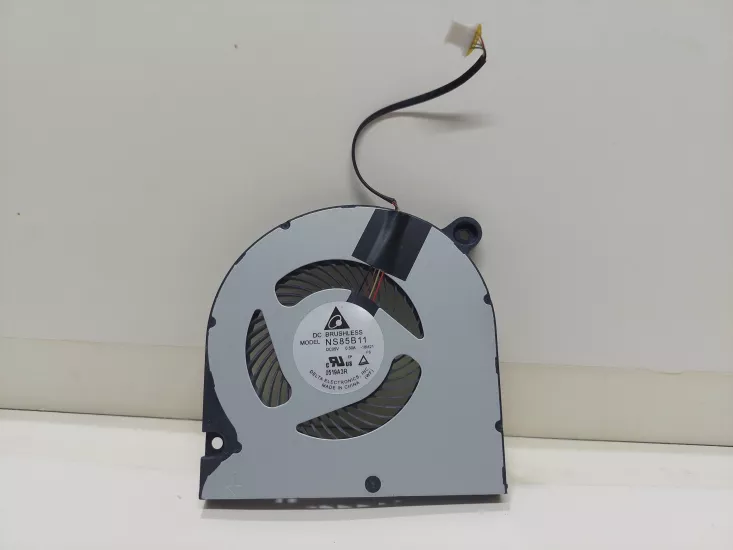 ACER Aspire E1-522 E1-522G NS85B11 DC28000K6D0 23.Q2XN2.001 İşlemci Soğutma Fanı 