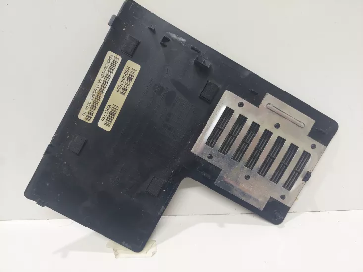 TOSHIBA SATELLITE  C50 C55  ALT KASA KAPAK 13N0-CKA0201 0A  / H000047050