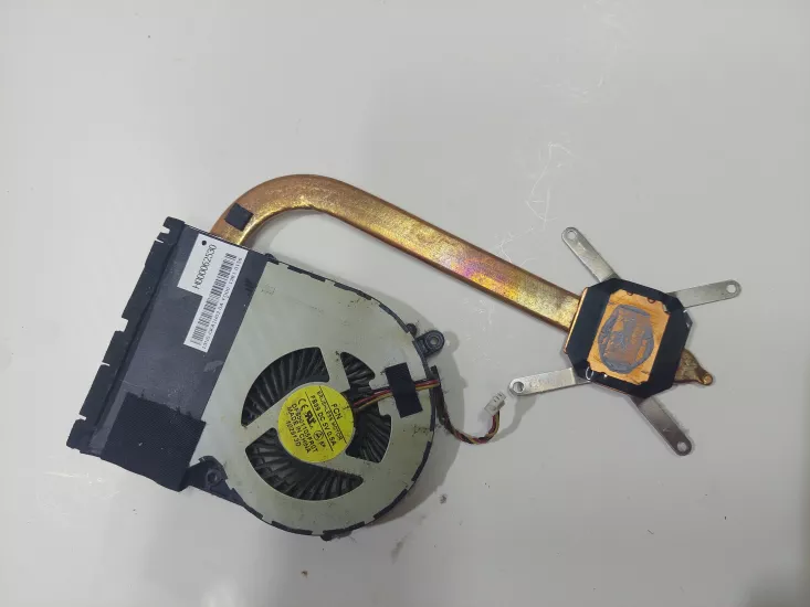Toshiba Satellite C50 SOĞUTUC FAN VE BAKIRI   / H000062530 / 13N0 CKA102 0A F00