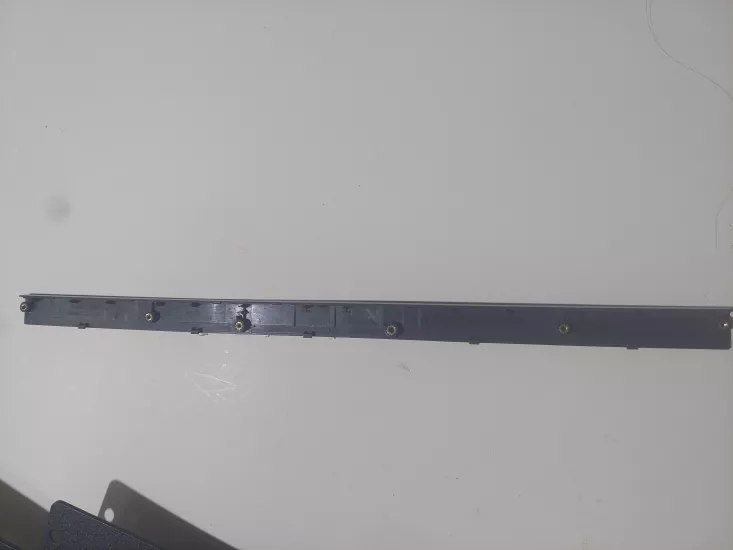 Dell Latitude E6400 ÜST KASA KAPAĞI TRİM ÇITA FA031000400