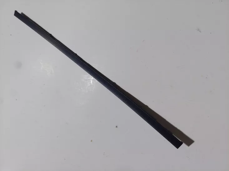 TOSHIBA SATELLITE C600 C600-C11B  ÜST KASA ÇITASI SERİSİ 6051B0673501
