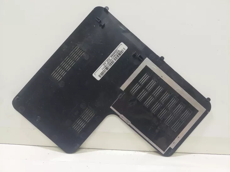 Toshiba Satellite C55 ALT KASA KAPAĞI C55D-A5304  / V000949680