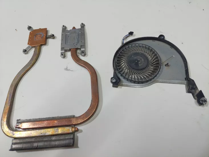 Grundig GNB 1584 SOĞUTUCU CPU FAN VE BAKIRI BSB0705HC-DC20 // DTA45U83TP003A  //  FCN4WTWBHS00103A