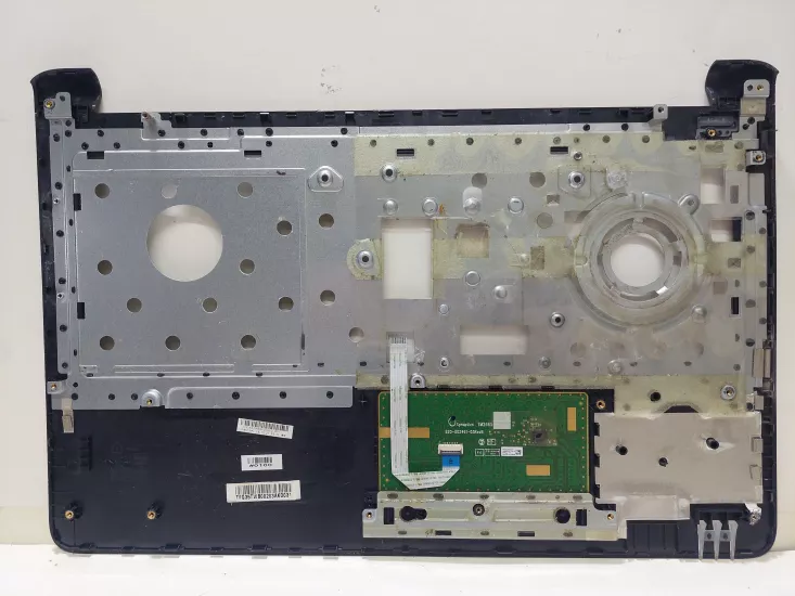 Grundig GNB 1584 ÜST KASA  TFQ35TWB00203A  / TOUCHPAD 920-002461-03REVB