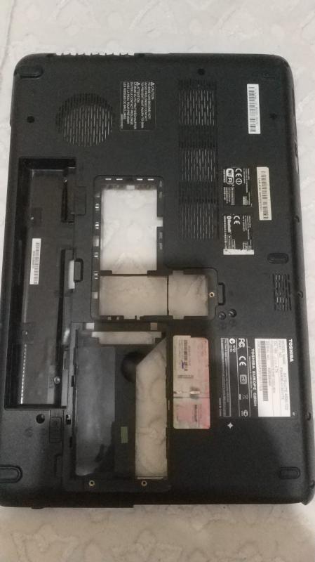 Toshiba Satellite A500 Alt Kasa
