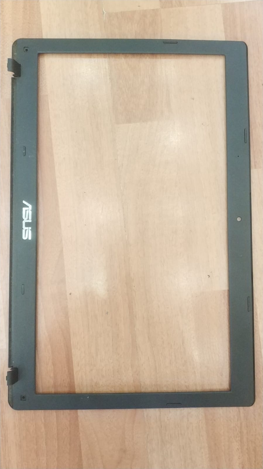 ASUS LCD EKRAN ÇERÇEVESİ BEZEL K55A SERİSİ 13N0-M7A0521 13GN8D1AP022-1 
